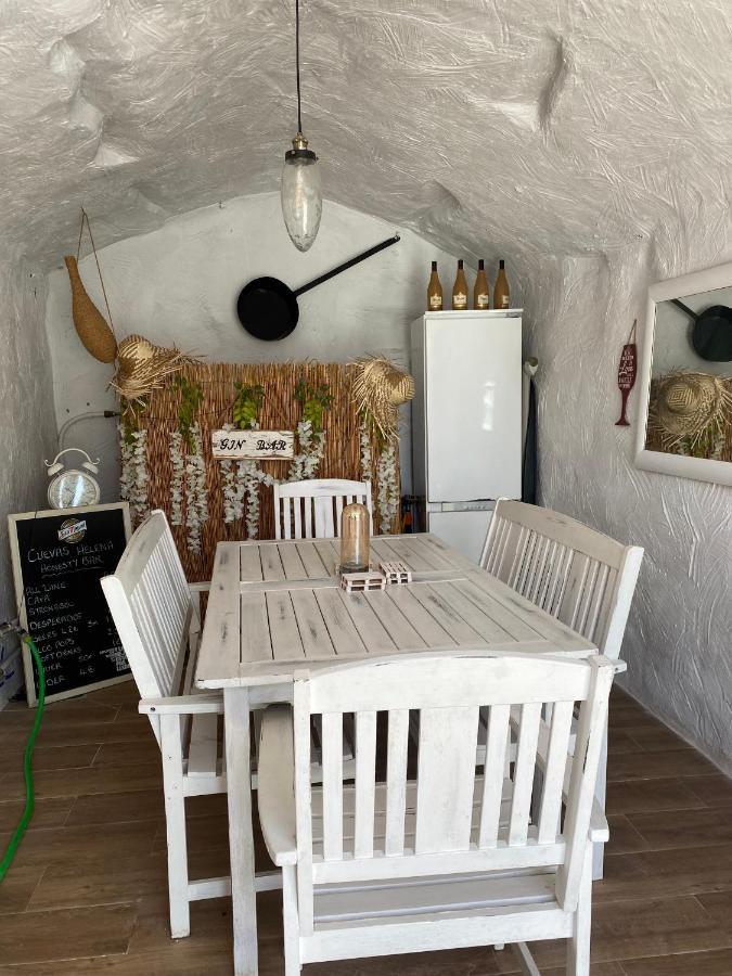 Cuevas Helena Holiday home Benamaurel