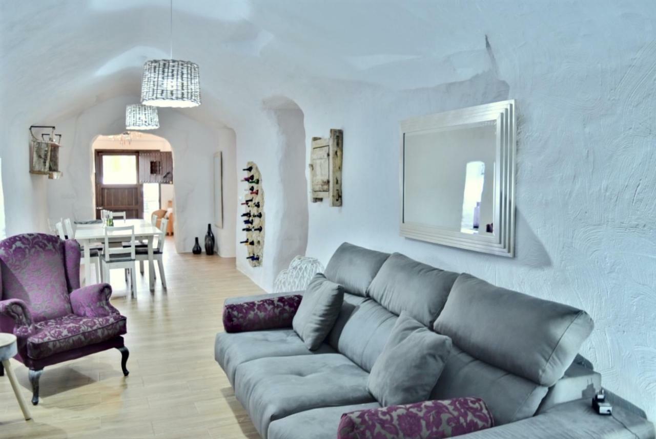 Cuevas Helena Holiday home